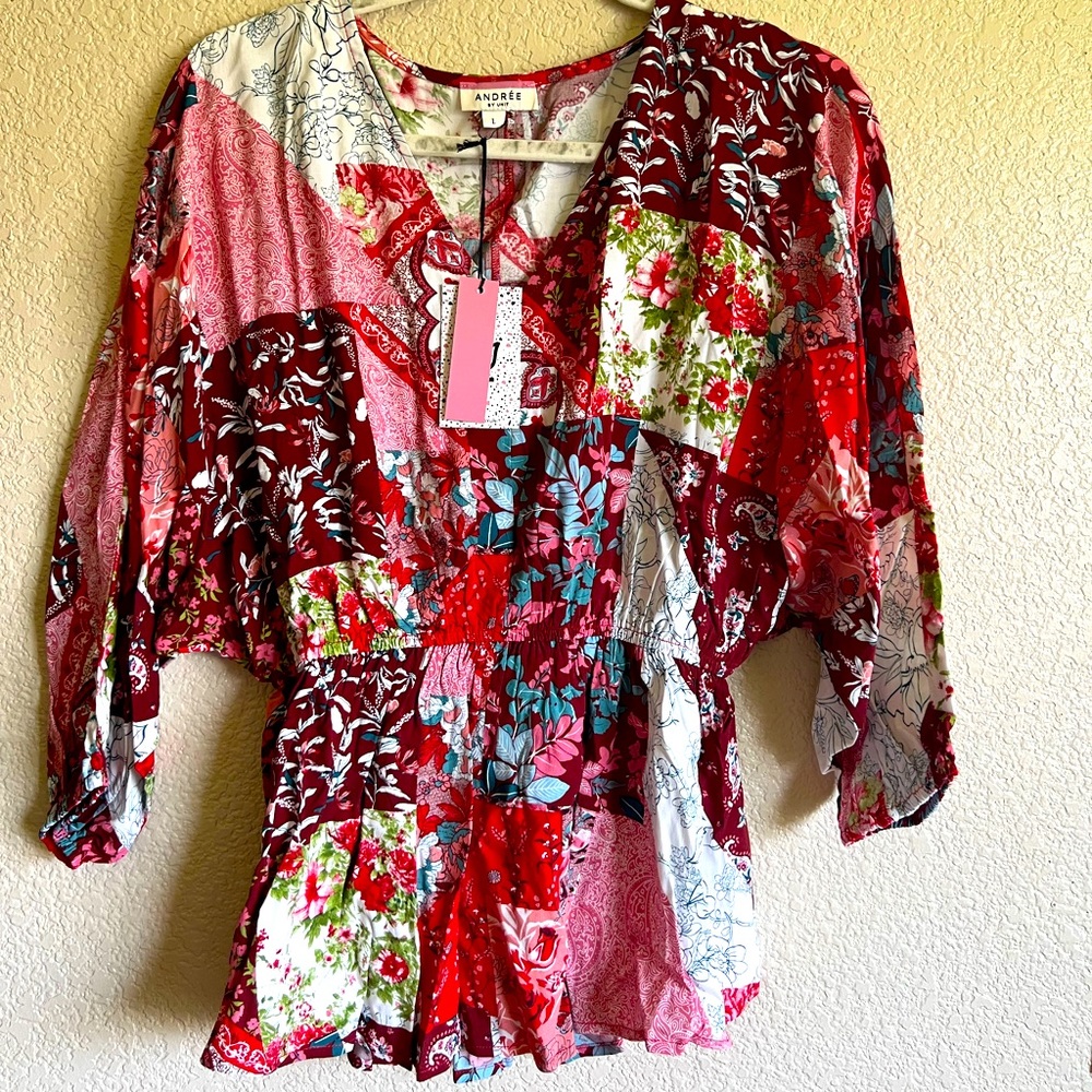 Andrée NWT Boutique top